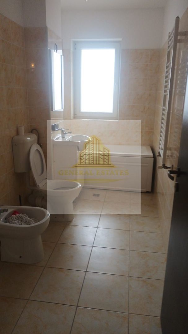 Ap. 3 camere etaj 1 cu parcare - Poză 7