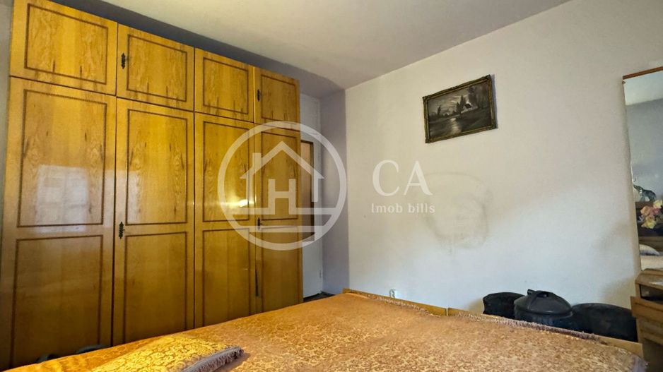 Apartament de vânzare cu 3 camere în zona Iosia , Oradea - Poză 2