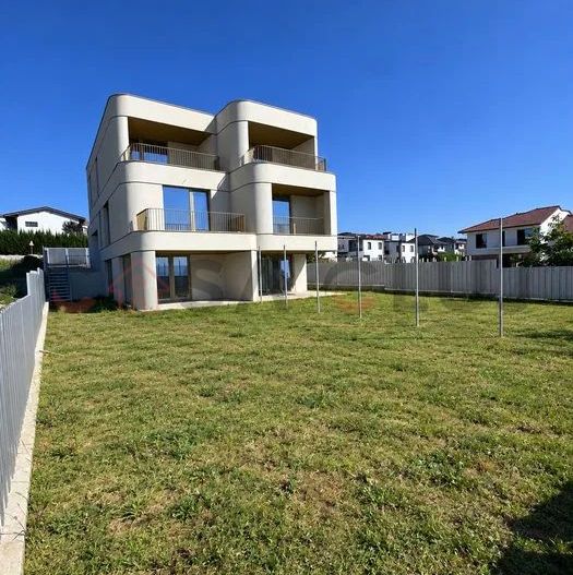Casa zona Voronet - View superb spre oras - Poză 3