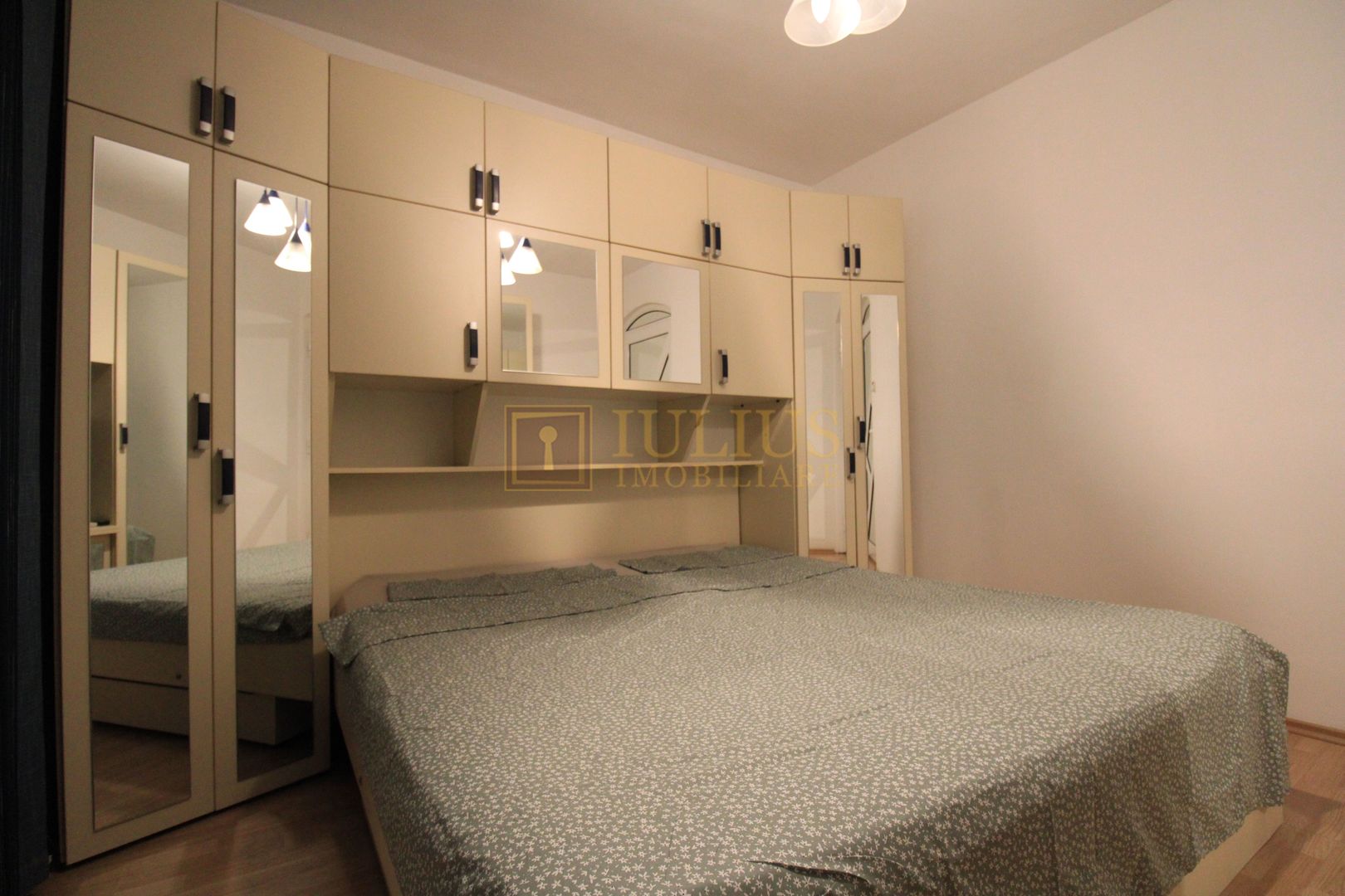 Simion Barnutiu, 2 camere, centrala proprie. - Poză 2