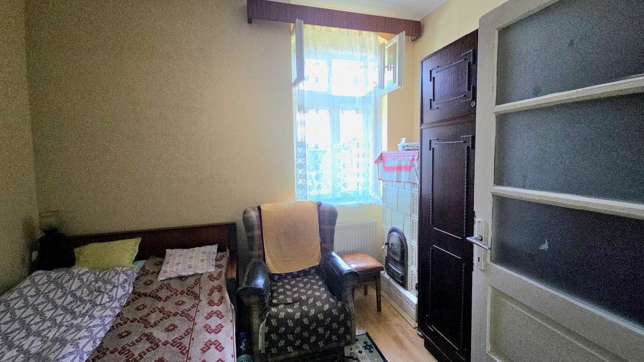 Casă cochetă cu 3 camere de vânzare, chiar în inima orașului Satu Mare! - Poză 4