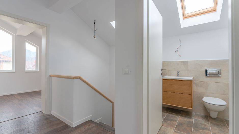 Casa individuala compusa din 4 camere in Bunloc, Sacele - Poză 9