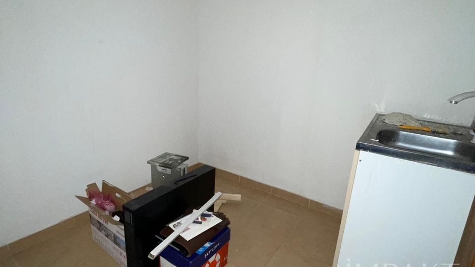 Spatiu comercial de inchiriat, central, trafic intens! - Poză 9