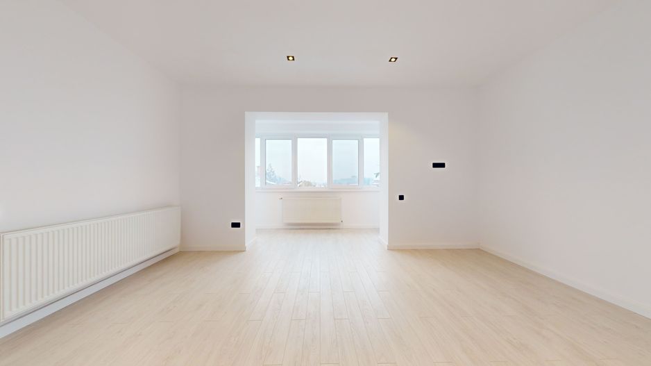 Apartament in vila zona centrala - Poză 10