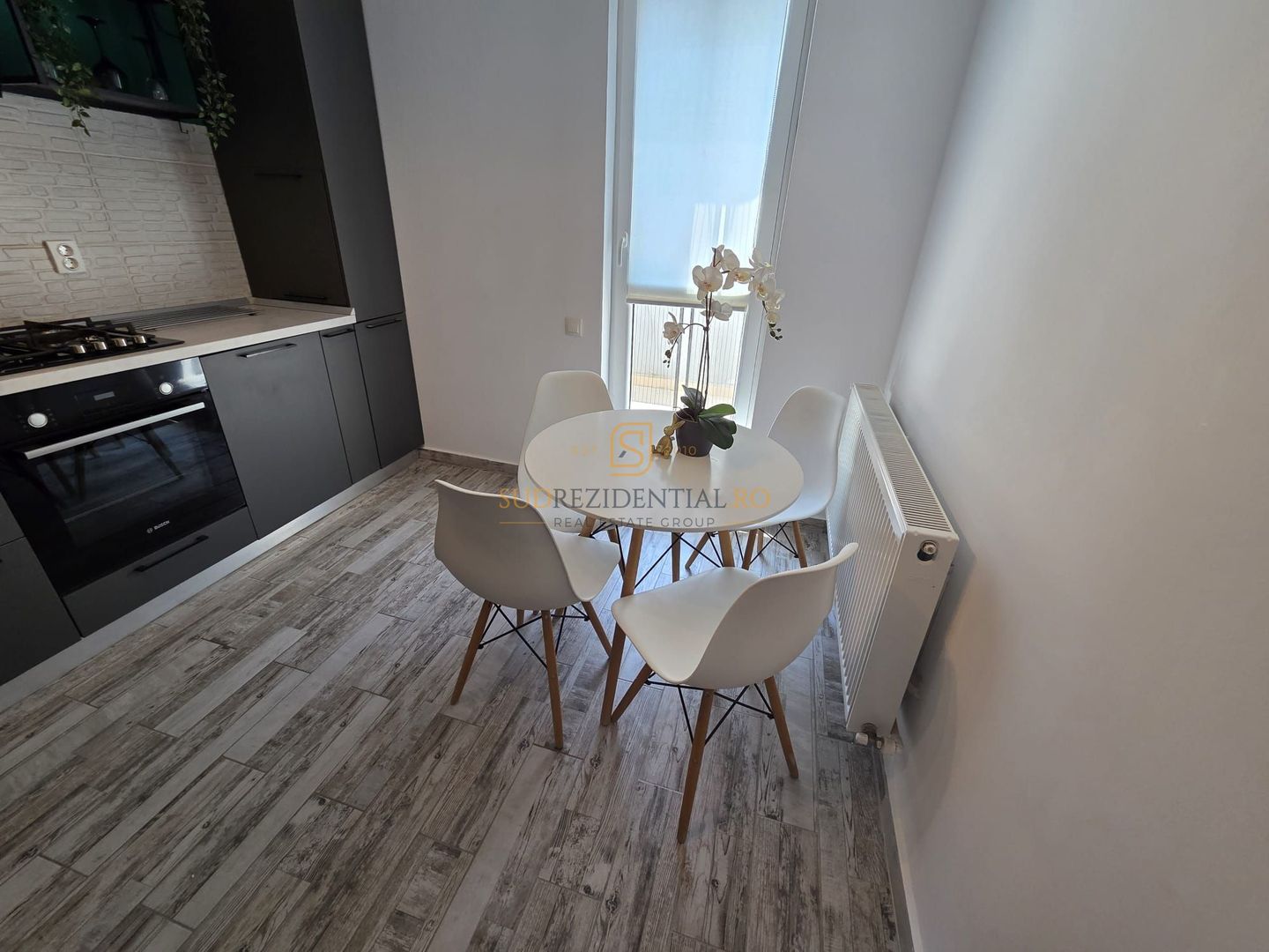 Apartament modern, 2 camere, terasă 17.8mp – complet mobilat și utilat - Poză 9