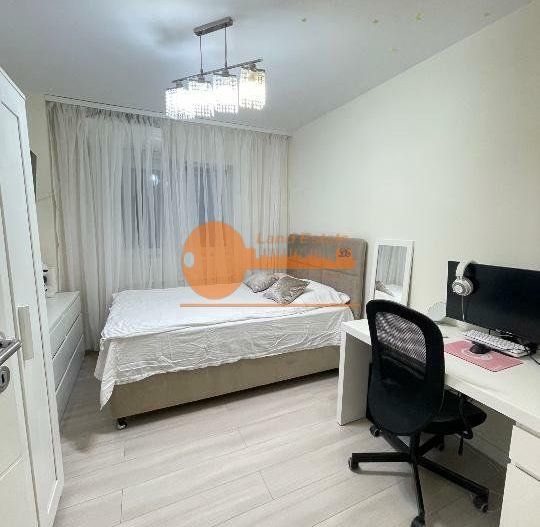 Vanzare 3 camere Brancoveanu ( loc parcare si 2 statii de metrou ) NEGOCIABIL - Poză 8