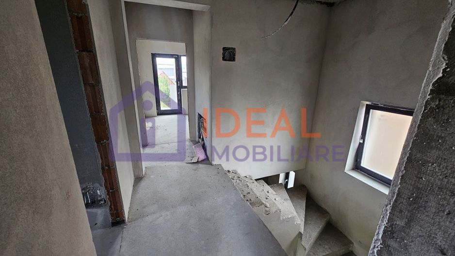 Casa Individuala cu 4 camere si gradina, in Cristian - Poză 6