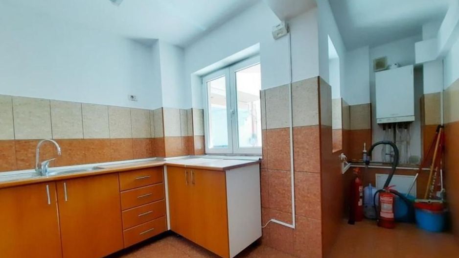 Duplex P+1, 4 camere, scara interioara, curte proprie, 104 mp, an 2013 - Poză 5