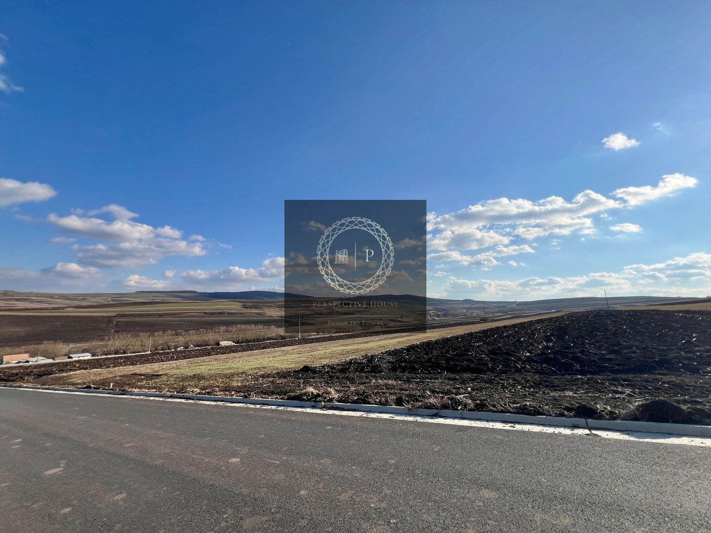 Teren de vanzare in Daia Romana, toate utilitatile la asfalt, 2.314Mp - Poză 1