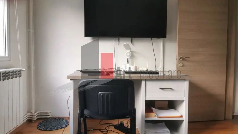 Vânzare apartament semidecomandat 4 camere cu centrală Bd. Obregia - Poză 23