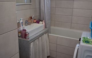 BRASADAS vinde ap 2 cam etaj 4/4 in Carpati 2. - Poză 6