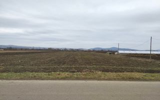 Teren intravilan 2500 mp-pretabil case, pensiune-Zona Crama Jelna - Poză 1