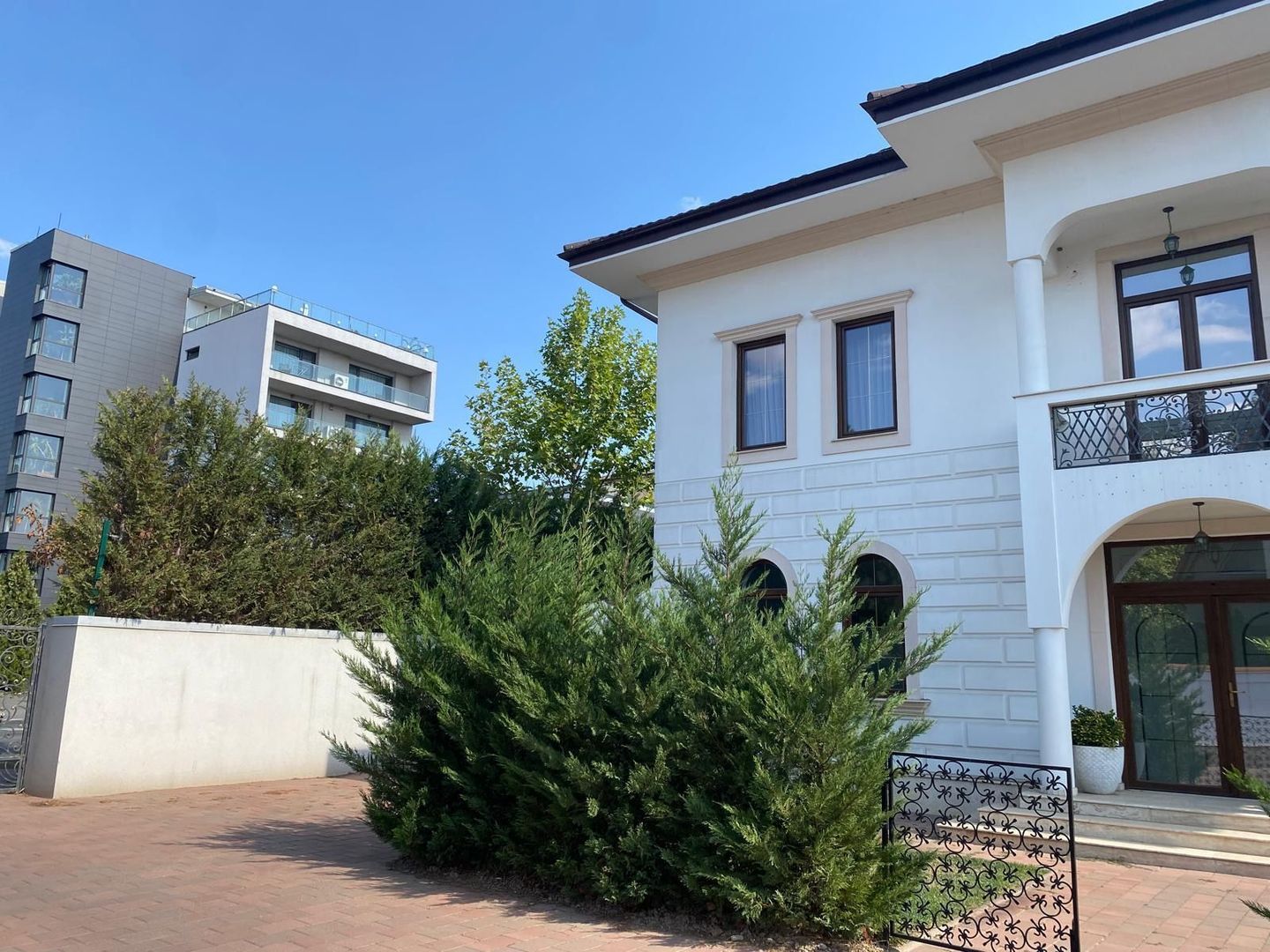 VILA CASA DE INCHIRIERE IN ZONA EROU IANCU NICOLAE PIPERA - Poză 8