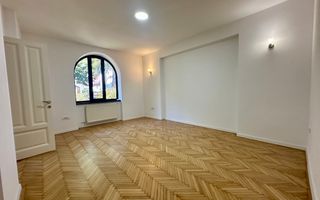 Vila Interbelica Restaurata | Pretabil Birouri - Showroom - Poză 5