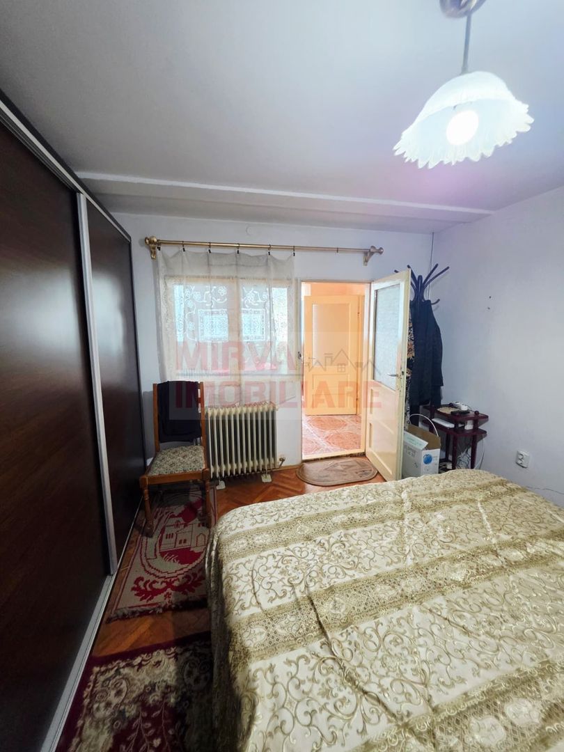 Casă 4 camere, teren 315 mp, garaj – Cantacuzino, Ploiești - Poză 20
