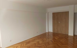 Apartament cu 3 camere | Zonă Ultracentrală - Piața Ștefan cel Mare - Poză 1