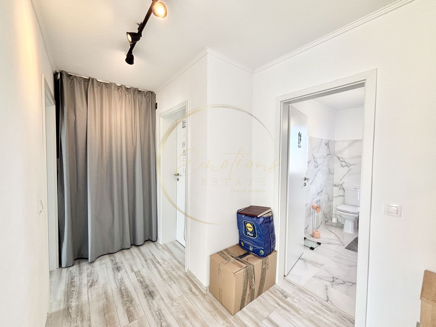 1/2 Duplex modern în Sânandrei — 86 mp utili, 222 mp teren - Poză 12