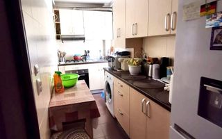 Apartament Istoric 3 camere-Piata Victoriei - Poză 4