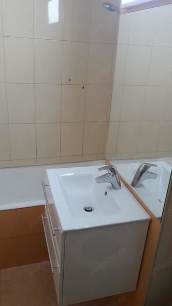 Închiriez garsonieră modernă, Decebal - Piața Muncii, - Poză 6