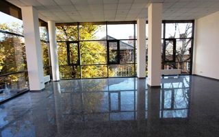 Birouri luxoase in zona centrala - Poză 1