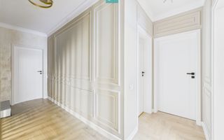 Casă modernă cu 5 camere, 4 băi și terasă închisă – Otopeni, central - Poză 17