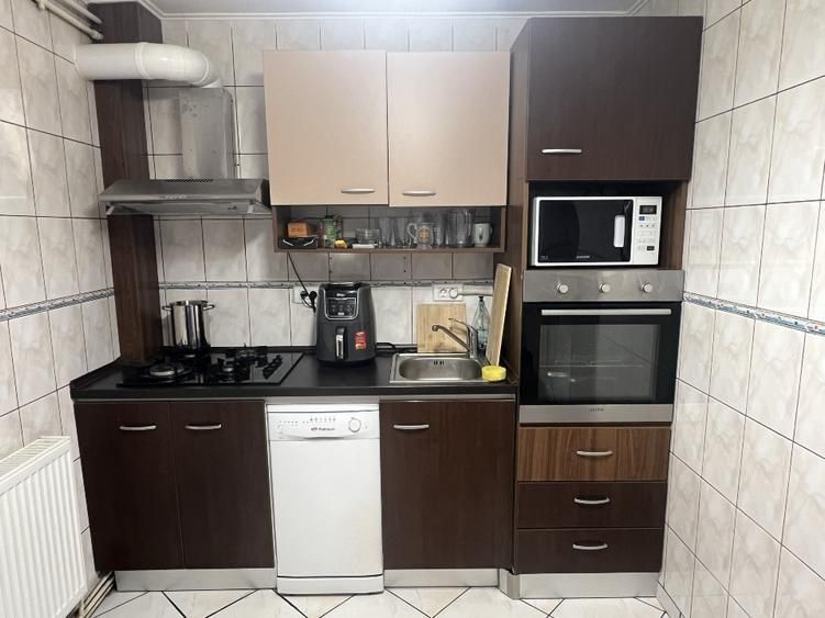 Apartament 3 camere parter decomandat, 67,7 mp, mobilat metrou - Poză 8