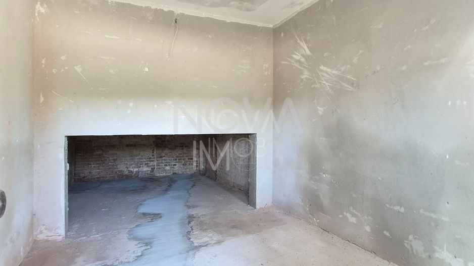 Casa generoasa cu 7 camere, 3 bai, dressing si parcare – Sura Mica - Poză 2