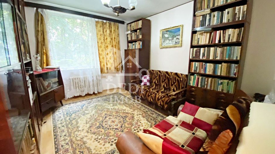 Apartament cu 2 camere de vanzare zona Rogerius, Oradea - Poză 1