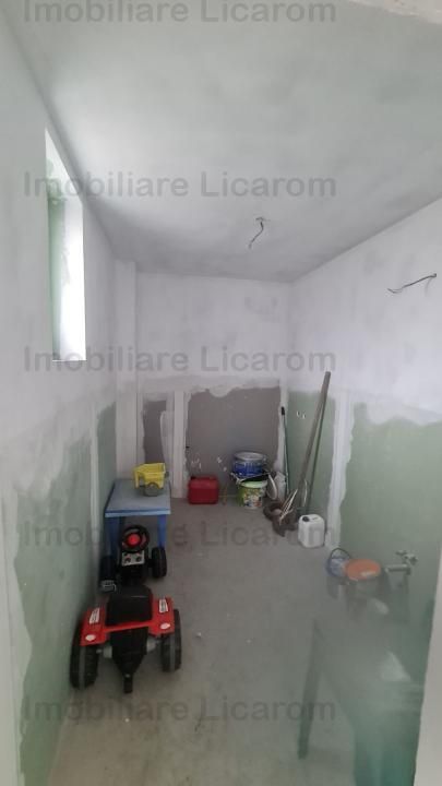 Vila Stupini P+E, 5 camere,curte,acces auto.(Parte Duplex) - Poză 6