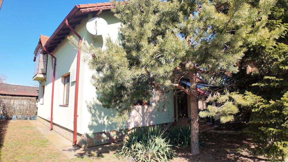 Casa de vanzare in Targoviste - 5 camere, 2 garaje, teren generos - Poză 25