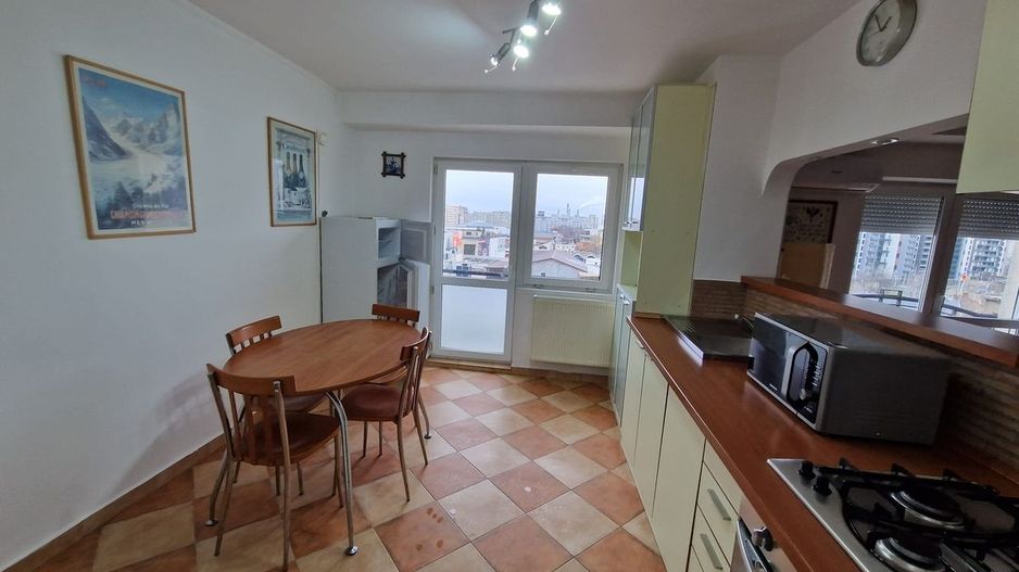 Închiriez apartament 2 camere, Piața Alba Iulia, parțial mobilat - Poză 5