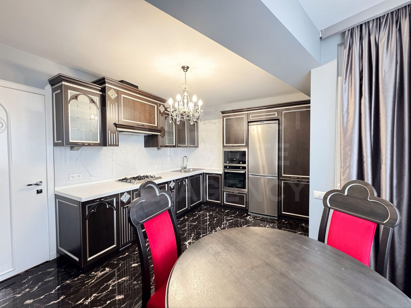 Chirie, apartament 3 camere 150 mp, str.  Alexandru cel Bun, Centru - Poză 1