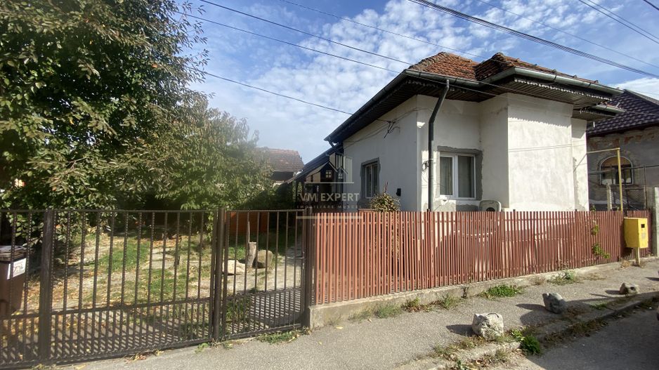 CASA 3 CAMERE 80 MP, TEREN 400 MP, CAMPULUNG - Poză 1