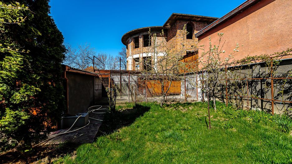 Casă cu 3 camere în Pârneava - Poză 4