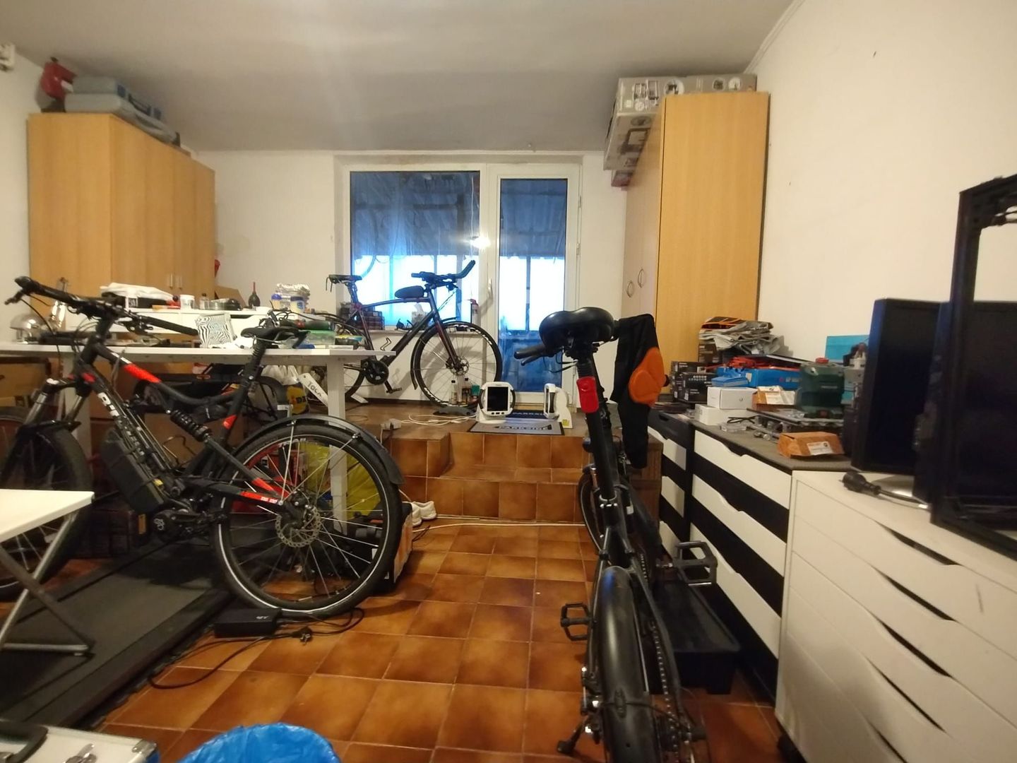 Apartament 2 camere Lujerului | Metrou 2 minute | Nemobilat - Poză 2