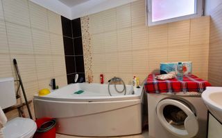 Apartament 2 camere, decomandat, cartier rezidential, Cetate - Poză 9