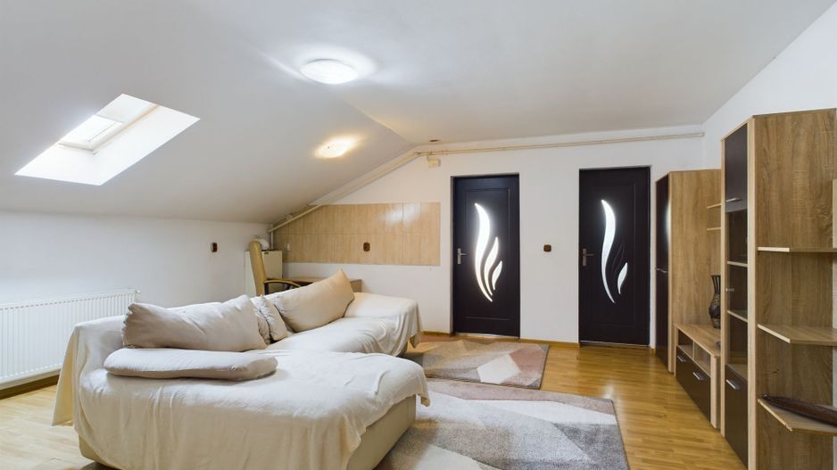 Apartament 3 camere, spațios, mobilat, în Chișoda - Poză 6