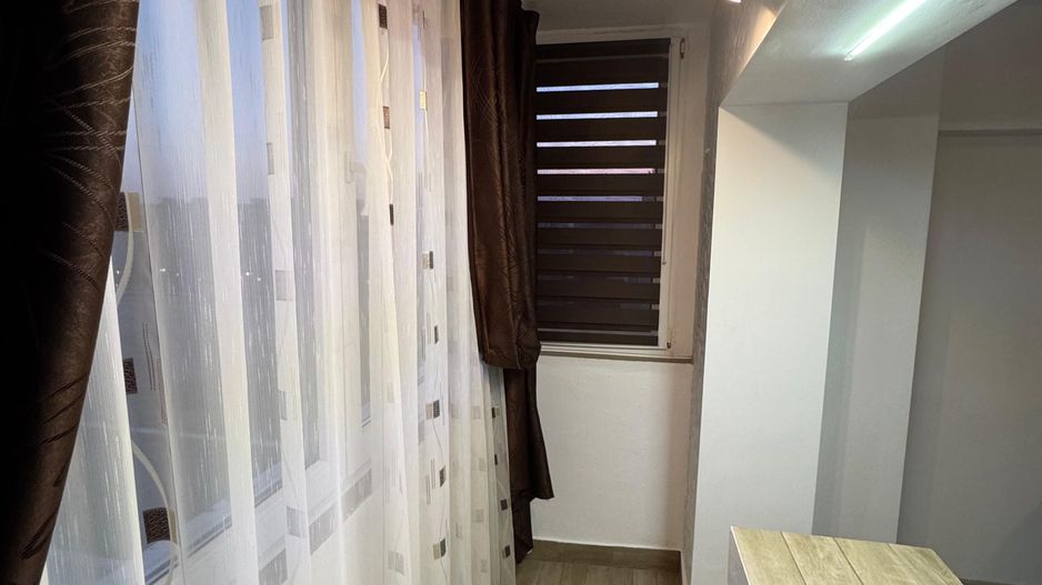 Apartament 2 camere renovat, lângă metrou Titan, mobilat și utilat - Poză 9