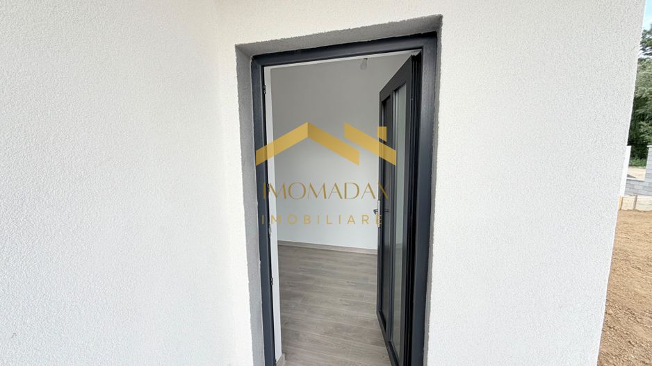 Sanmihaiu Roman-3 Camere-Toate Utilitățile - Poză 2