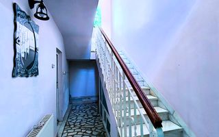 Medgidia | Casa P+1 | 5 camere spațioase, balcon, terasă și garaj - Poză 9