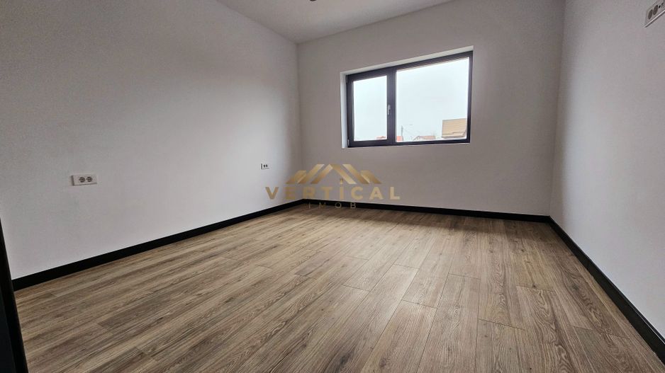 Casa 4 camere | 3 bai | centrul comunei Berceni - Poză 15