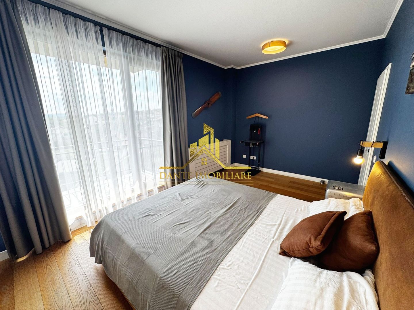 Penthouse, 3 camere, ultrafinisat, lux, terasa, jacuzzi, Sunny Hill - Poză 12