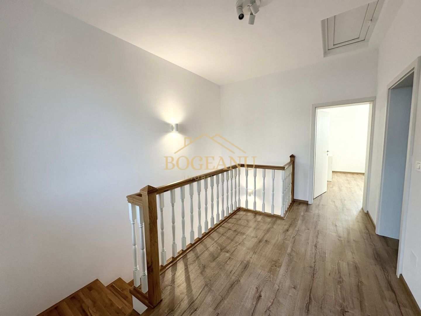 BG154-Triplex Giroc de vânzare,400 mp teren, 2 dormitoare cu 2 bai - Poză 12