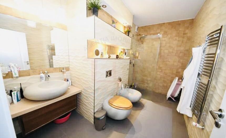 Casă tip duplex in Galati, Brateș Lake mobilată și utilată lux - Poză 6