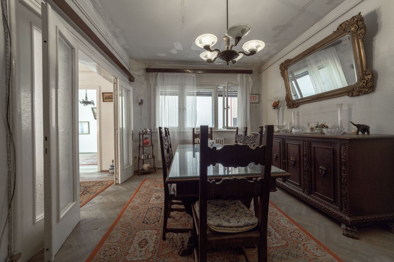 De vanzare Apartament 4 camere, Interbelic, Calea Calarasi, Decebal - Poză 1