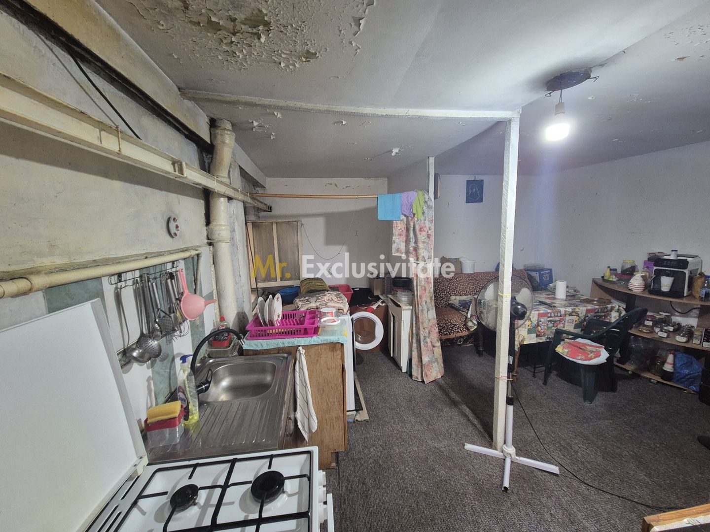 Apartament cu potențial situat pe strada Amzei. - Poză 19