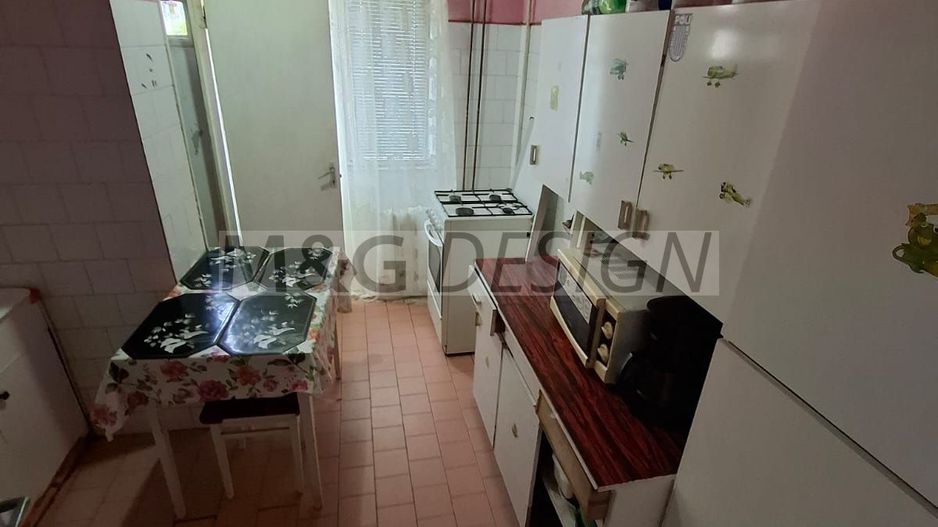 Apartament 2 camere confort 1, etaj 3, zona Sagului - Poză 1