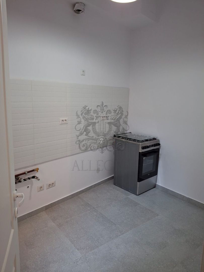 Apartament interbelic cu 2 camere | Vilă P+1+M | Curte | Popa Nan - Poză 7
