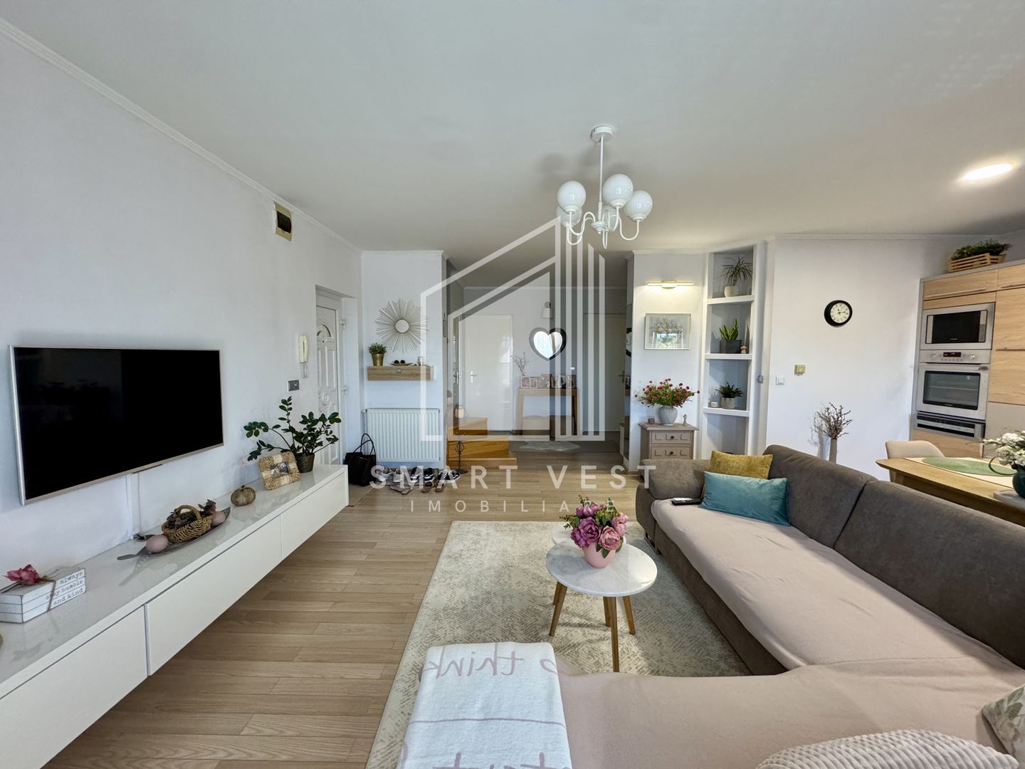 Apartament 3 camere +mansarda amenajată  | Etaj 2 | Zona Semicentrală - Poză 4