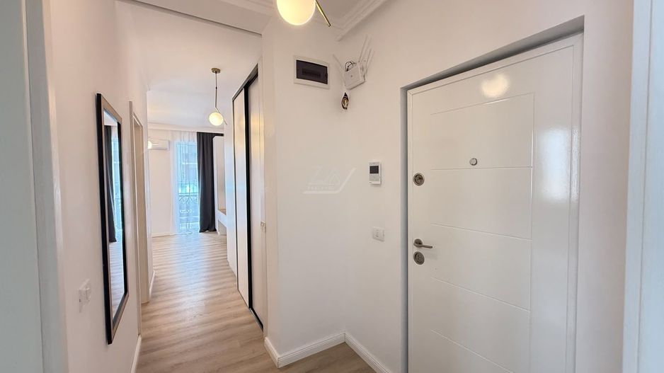 Comision 0! Mobilat si utilat complet. Bloc tip vila cu 6 apartamente si piscina - Poză 13